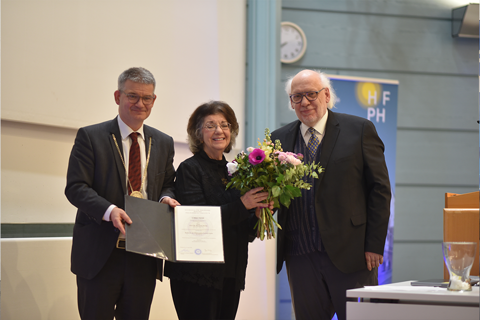 Eleonore Stump, Ph.D., professor of philosophy at Saint ˻ֱ University, was honored recently by the Munich School of Philosophy, where she received a papal honorary doctorate for her dedication and expertise to religious philosophy throughout her decades-long career. 
